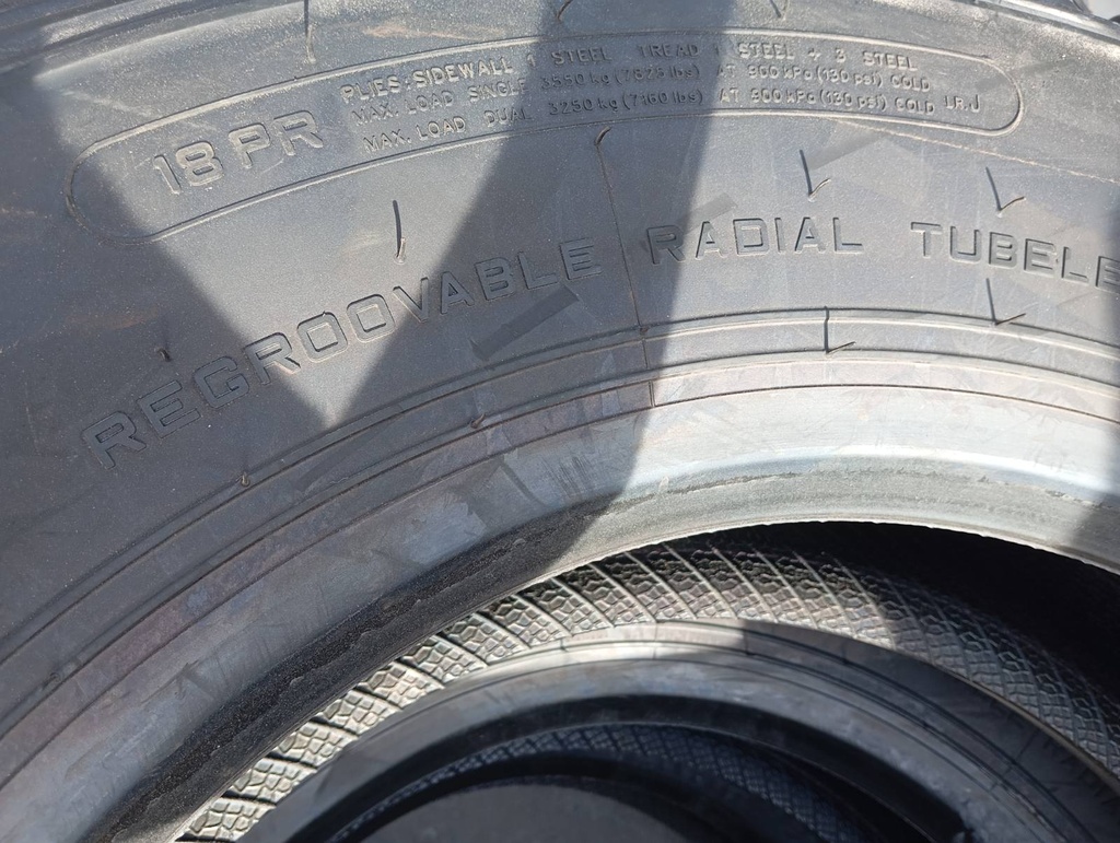 Tire 295/80R22.5, 18PR, TR668 [TL]