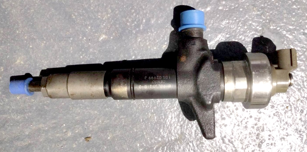 (R) Injector Assy SK200/350-8