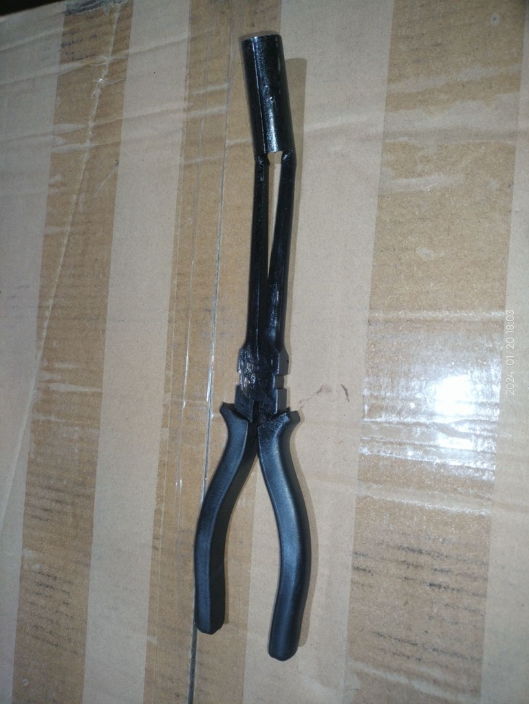 Spark Plug Removal Plier (High Voltage Cylinder Clamp) (5802)