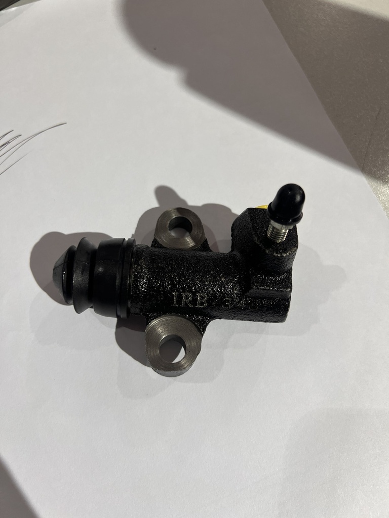 Clutch Pump 30620-18G61