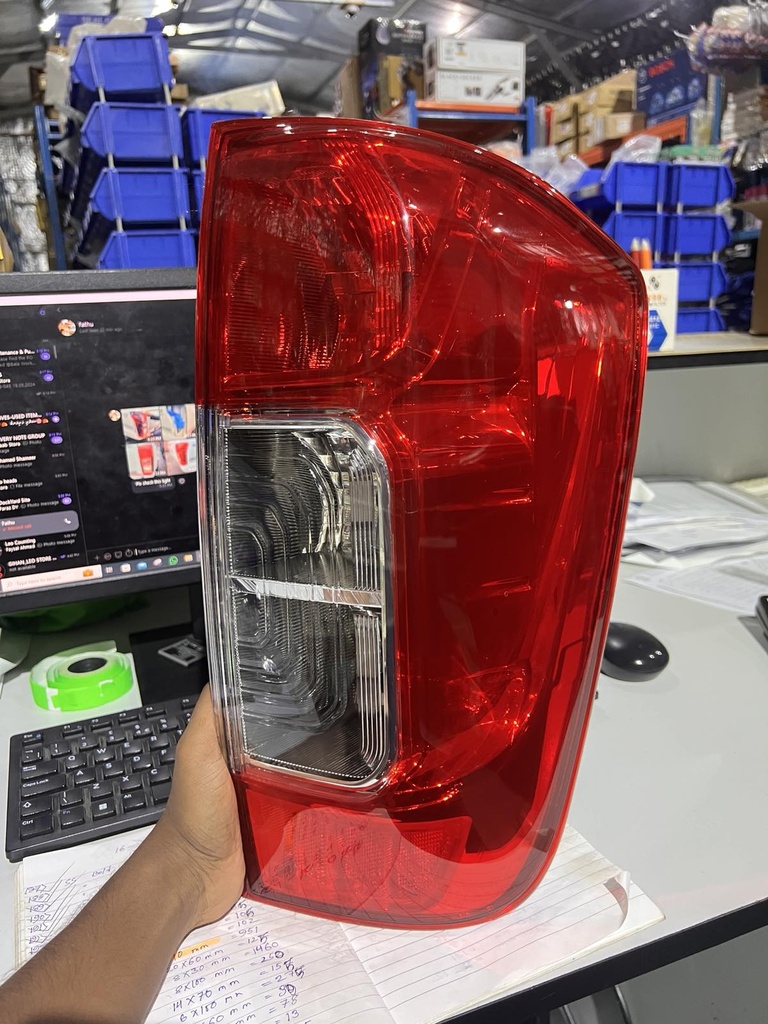 Tail Lamp (LH + RH) Set (for Nissan D-Cabin)