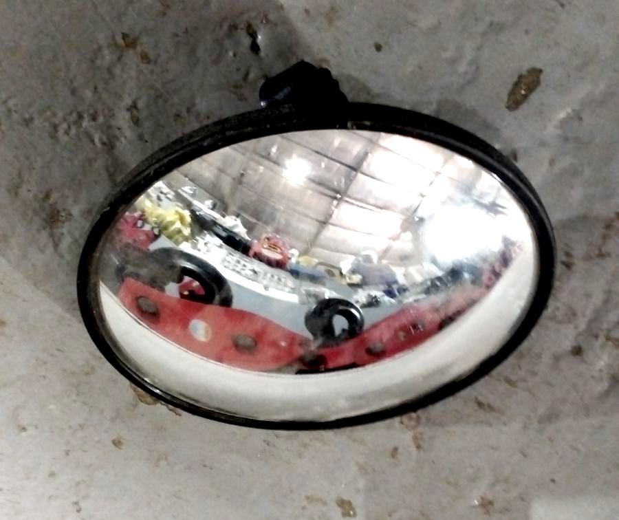 Rear View Mirror..Round Type,21.5Cm Diameter