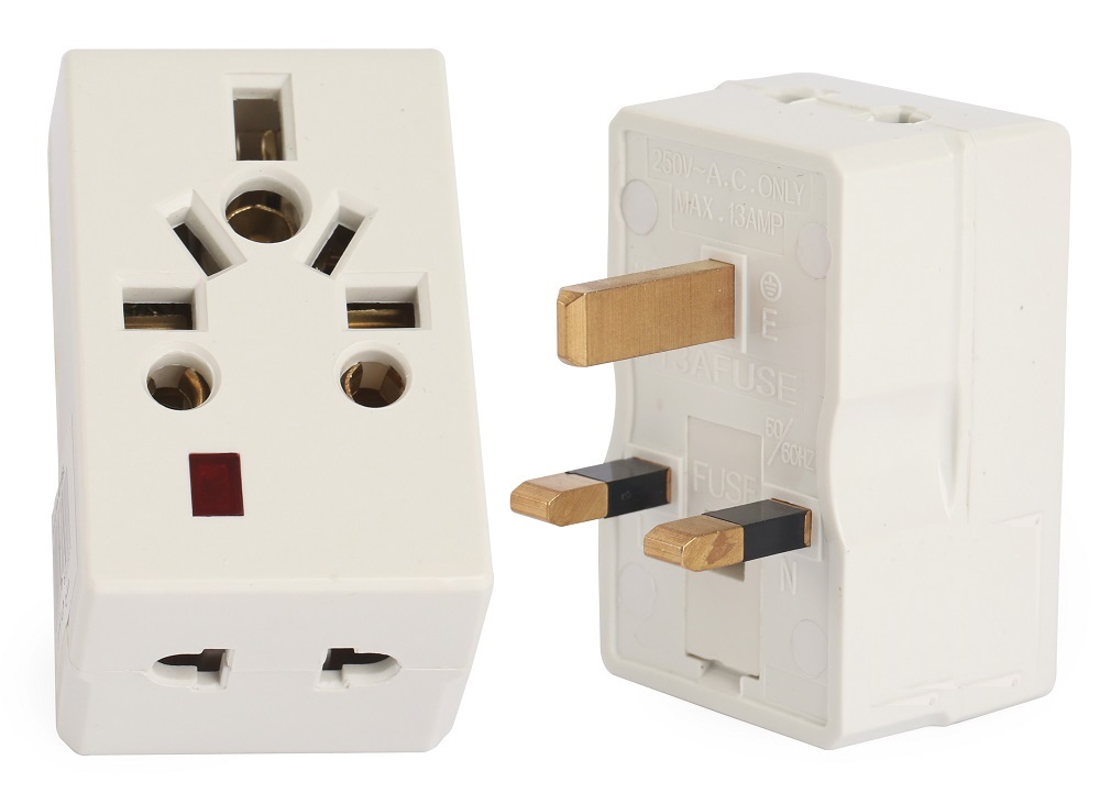 13A Multi Plug - Maat