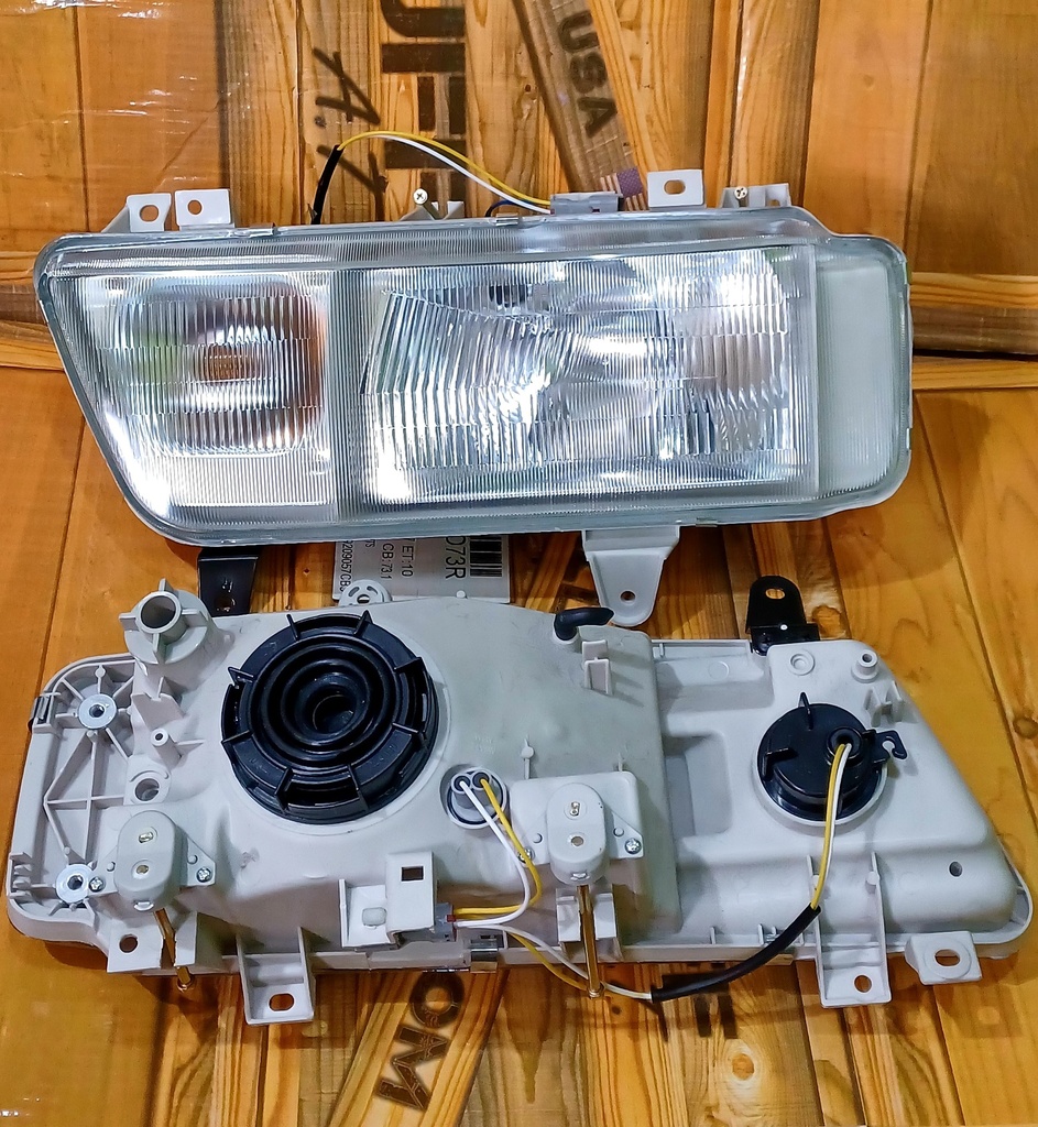 Headlight Assy LH 24V (Isuzu)