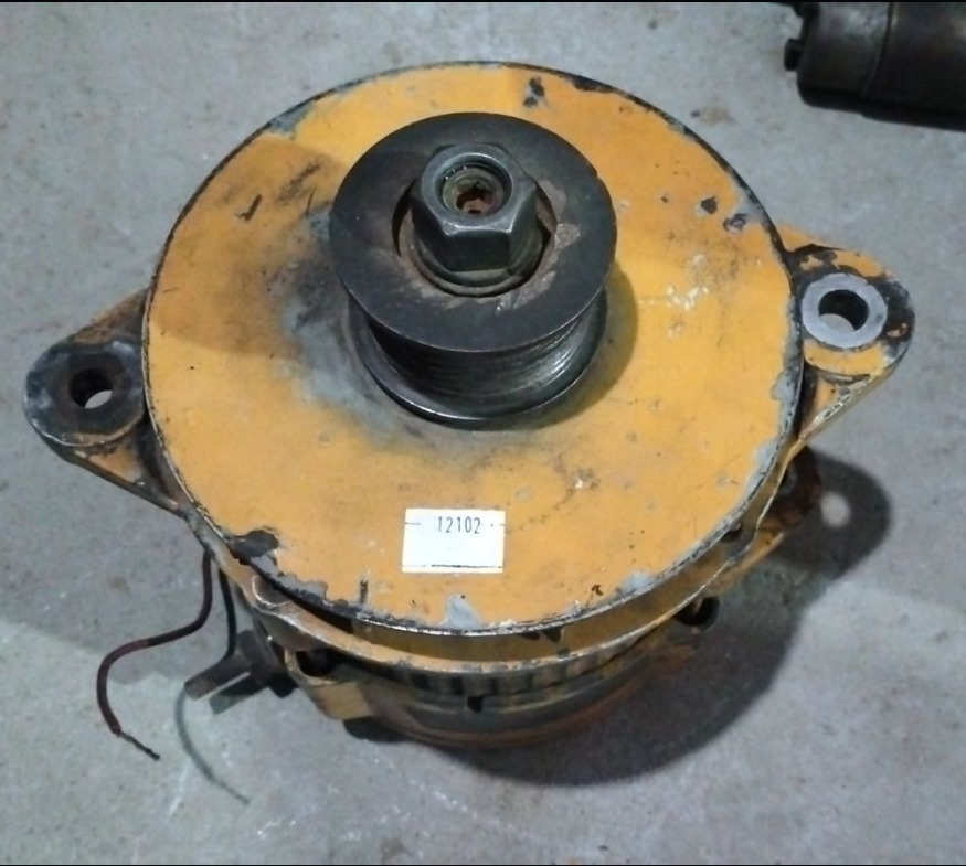 Alternator 24V  -  Bosch (EC210)
