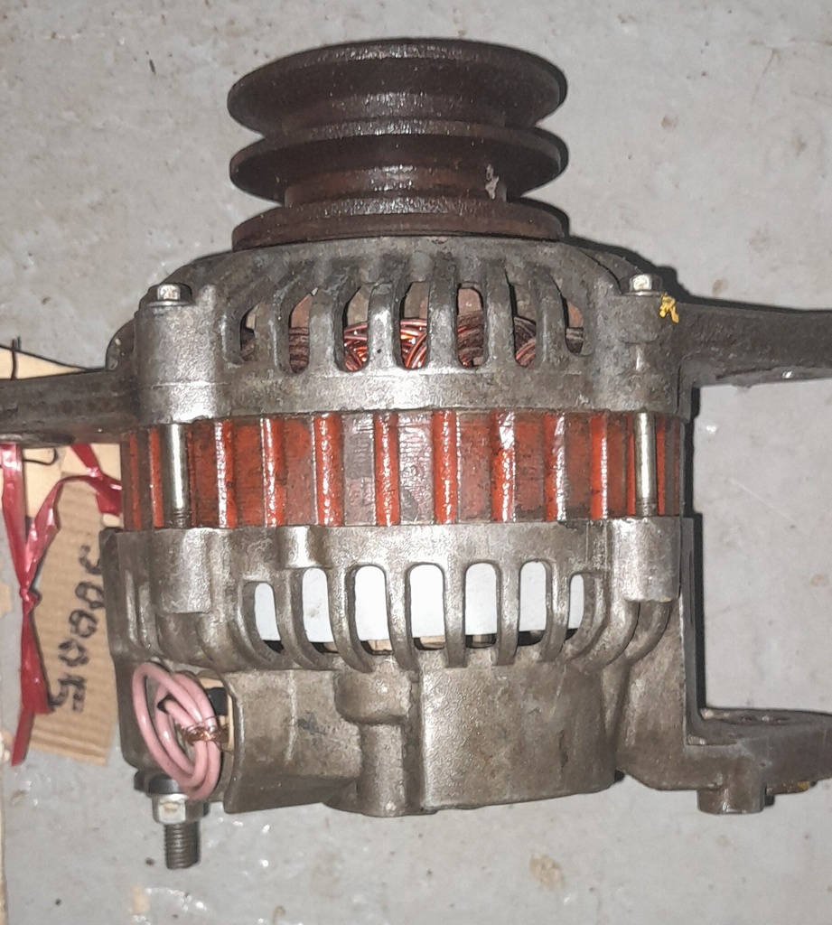 (R) Alternator (E)