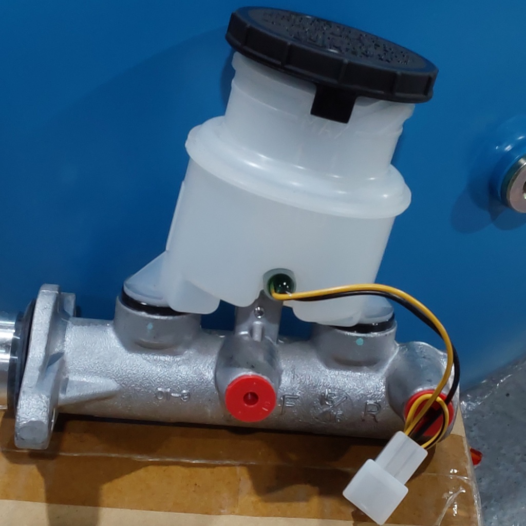 Brake Master Cylinder 8-97148431-0