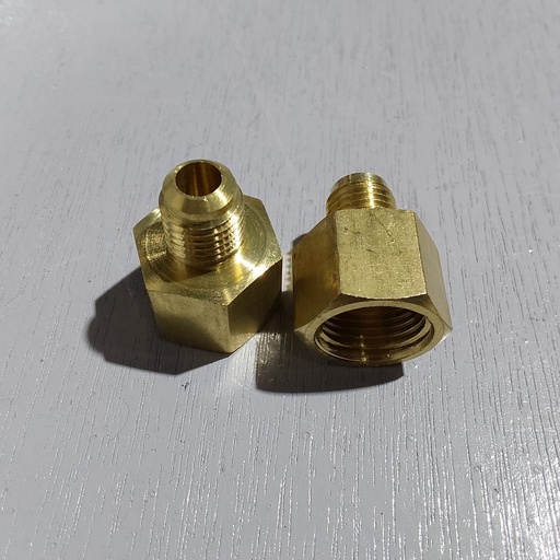 [42318] Internal To External  Union ,  Brass ,  1/4"-3/8"