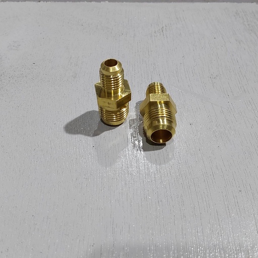 [42339] Reducing Flare Union 1/4"-3/8"