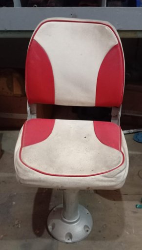 [30154] (R) Boat Captain Foldable Seat, 14" x 17" x 20" (Red/White)