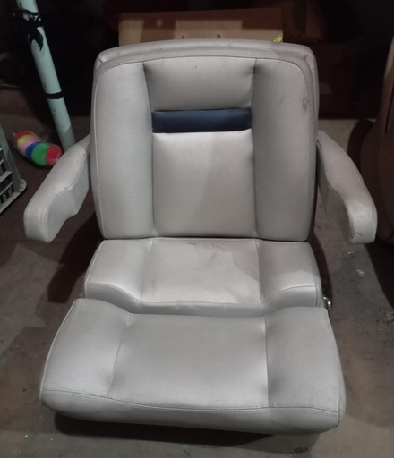 [25779] Boat Captain Foldable Seat With Armrest 19" x 22" x 20" (Gray)
