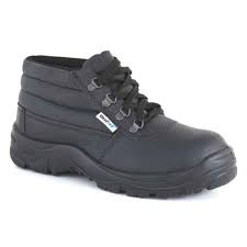 [10476] Safety Shoes - Size 45, Vaultex, MDU
