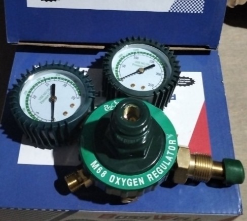 [11733] Oxygen Regulator M68 - Boss Well