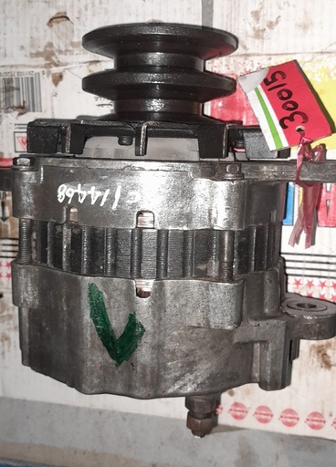 [30015] (R) Alternator ME049198